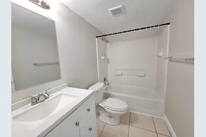 1501 Crescent Circle #E40, Lake Park, FL 33403 - Photo 8