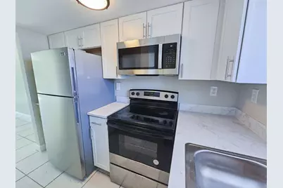 1501 Crescent Circle #E40, Lake Park, FL 33403 - Photo 1