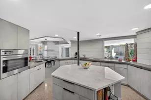 2040 Coral Reef Dr, Pompano Beach, FL 33062 - Photo 12