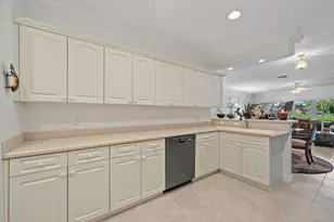 12598 Westhampton Cir, Wellington, FL 33414 - Photo 6