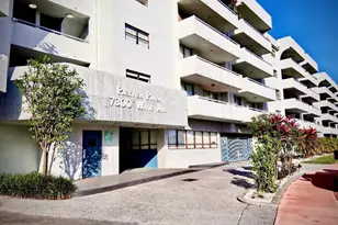 7300 Wayne Ave, Miami Beach, FL 33141 - Photo 1