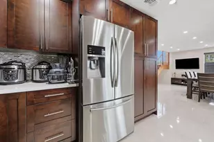 1871 Bayberry Dr, Pembroke Pines, FL 33024 - Photo 28