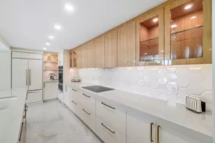 100 SE 5th Ave, Boca Raton, FL 33432 - Photo 12