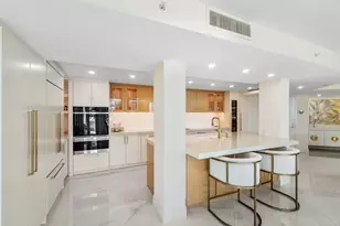 100 SE 5th Ave, Boca Raton, FL 33432 - Photo 8