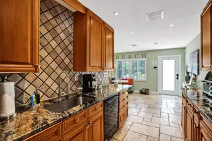 1433 NE 27th St, Pompano Beach, FL 33064 - Photo 26