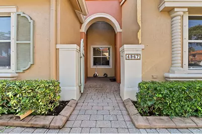 4967 Tradewinds Terrace #605, Fort Lauderdale, FL 33312 - Photo 2