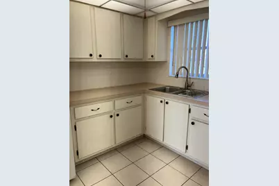 2556 Dudley Drive E #D, West Palm Beach, FL 33415 - Photo 4