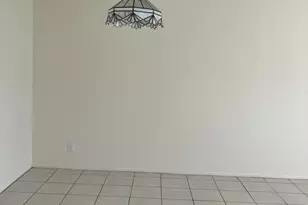 2556 Dudley Dr E, West Palm Beach, FL 33415 - Photo 8