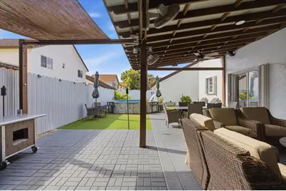 18811 NW 80th Avenue, Hialeah, FL 33015 - Photo 12