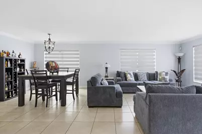 18811 NW 80th Avenue, Hialeah, FL 33015 - Photo 22