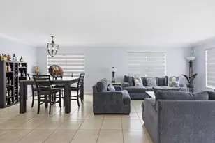 18811 NW 80th Ave, Hialeah, FL 33015 - Photo 22