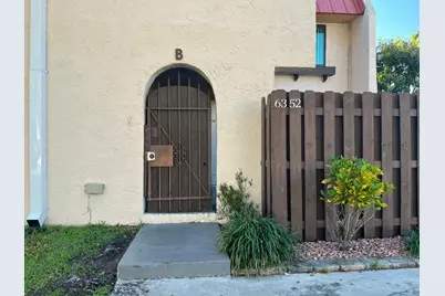 6352 Seven Springs Boulevard, Greenacres, FL 33463 - Photo 2