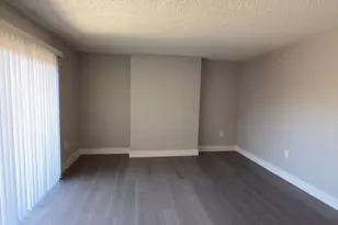 3249 Gardens E Dr, Palm Beach Gardens, FL 33410 - Photo 4