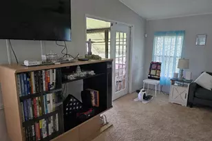 5610 Hemingway Ct, Fort Pierce, FL 34982 - Photo 4