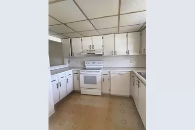 8666 Satalite Terrace, West Palm Beach, FL 33403 - Photo 8