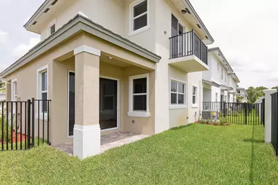 6961 Pines Circle #27, Coconut Creek, FL 33073 - Photo 2