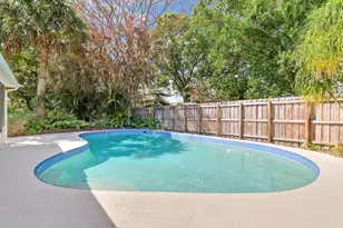 2145 5th St, Vero Beach, FL 32962 - Photo 4