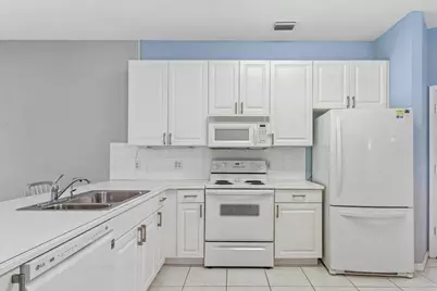 870 NW Sorrento Lane, Port Saint Lucie, FL 34986 - Photo 10