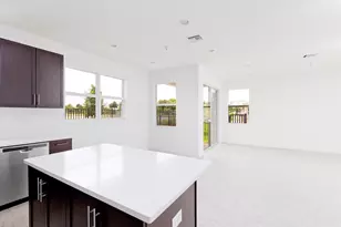 6961 Pines Cir, Coconut Creek, FL 33073 - Photo 2