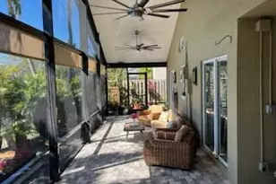 1227 Seagrape Cir, Weston, FL 33326 - Photo 8