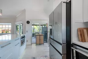 1227 Seagrape Cir, Weston, FL 33326 - Photo 36