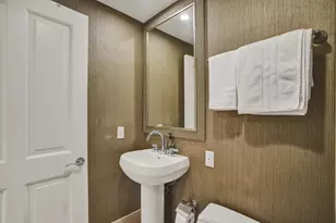 17875 Collins Ave, Sunny Isles Beach, FL 33160 - Photo 50