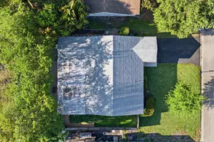 2428 NW 98th Ln, Coral Springs, FL 33065 - Photo 20