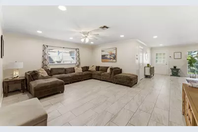 2428 NW 98th Lane, Coral Springs, FL 33065 - Photo 4