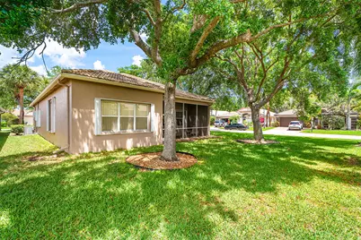 9740 Donato Way, Lake Worth, FL 33467 - Photo 32