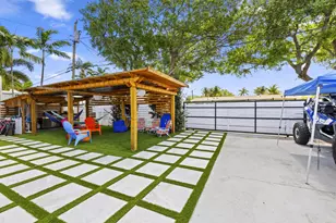 3230 Roosevelt St, Hollywood, FL 33021 - Photo 16