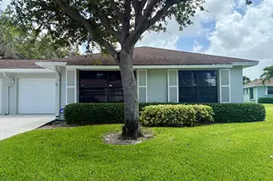 9890 Pecan Tree Dr, Boynton Beach, FL 33436 - Photo 2