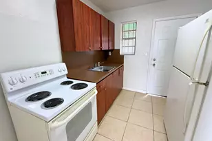 1490 NE 152nd St, North Miami Beach, FL 33162 - Photo 8