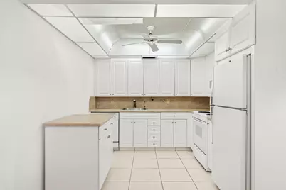 1047 Lincoln C, Boca Raton, FL 33434 - Photo 10