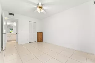 1047 Lincoln C, Boca Raton, FL 33434 - Photo 16