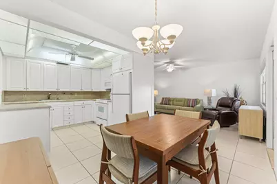 1047 Lincoln C, Boca Raton, FL 33434 - Photo 8