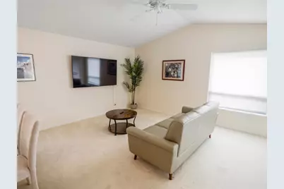 6776 SE Yorktown Drive, Hobe Sound, FL 33455 - Photo 4