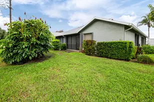 6776 SE Yorktown Dr, Hobe Sound, FL 33455 - Photo 20