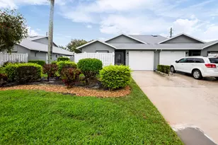 6776 SE Yorktown Dr, Hobe Sound, FL 33455 - Photo 1