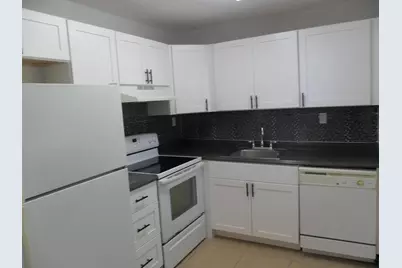 410 Meadows Circle #410, Boynton Beach, FL 33436 - Photo 4