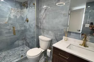 20515 E Country Club Dr, Miami, FL 33180 - Photo 28