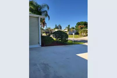 8125 9th Hole Drive, Port Saint Lucie, FL 34952 - Photo 2
