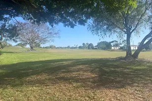 8125 9th Hole Dr, Port Saint Lucie, FL 34952 - Photo 4