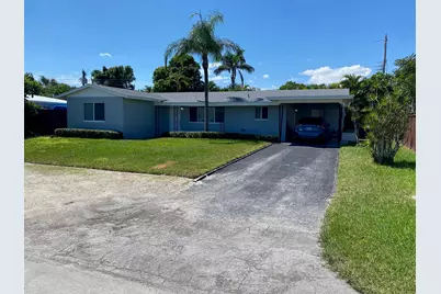 2751 NE 26th Terrace, Boca Raton, FL 33431 - Photo 2