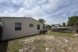 709 Caddie Pl, West Palm Beach, FL 33409 - Photo 36