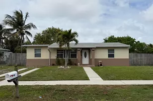 709 Caddie Pl, West Palm Beach, FL 33409 - Photo 1