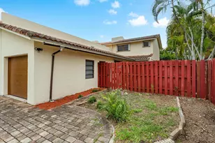 2530 NE 9th St, Fort Lauderdale, FL 33304 - Photo 4