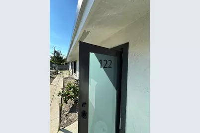 122 SW 12th Avenue, Delray Beach, FL 33444 - Photo 2