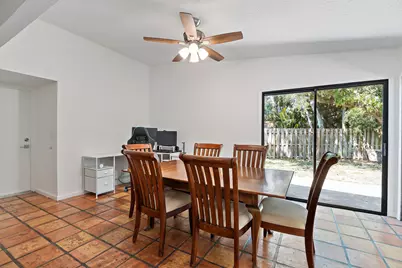 1007 Raintree Lane, Palm Beach Gardens, FL 33410 - Photo 14