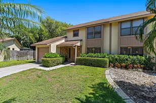 1007 Raintree Ln, Palm Beach Gardens, FL 33410 - Photo 2
