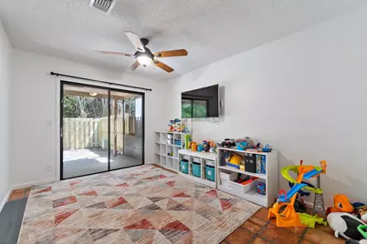 1007 Raintree Lane, Palm Beach Gardens, FL 33410 - Photo 24